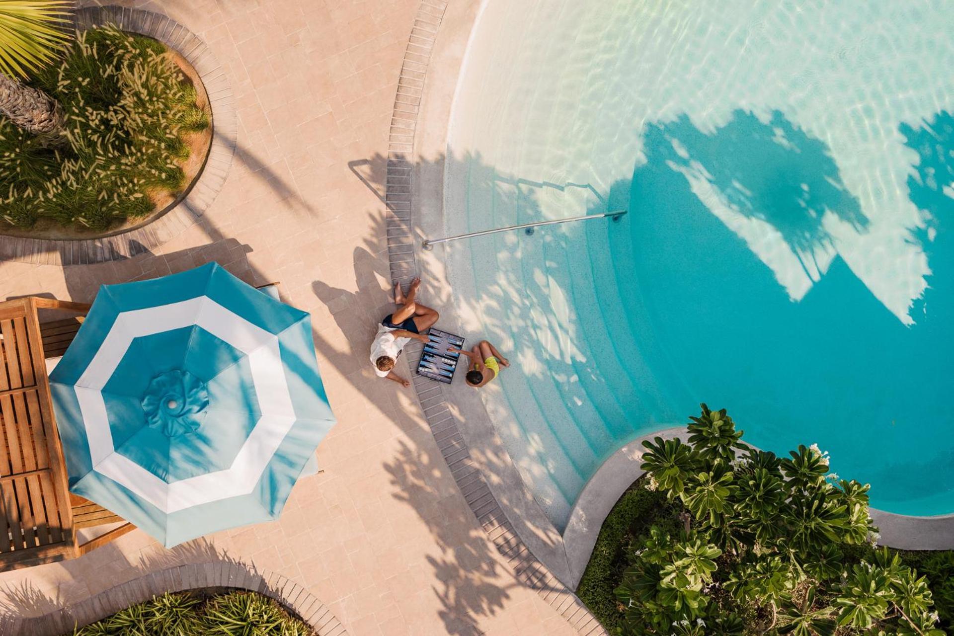 Jumeirah Beach Hotel Dubaï Extérieur photo Aerial view of the pool at the Hotel